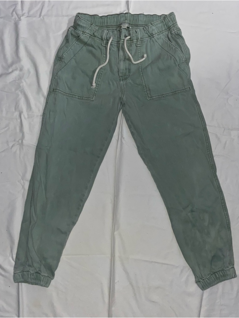 Light Sage Drawstring American Eagle Women’s Jogger Pants Size 4